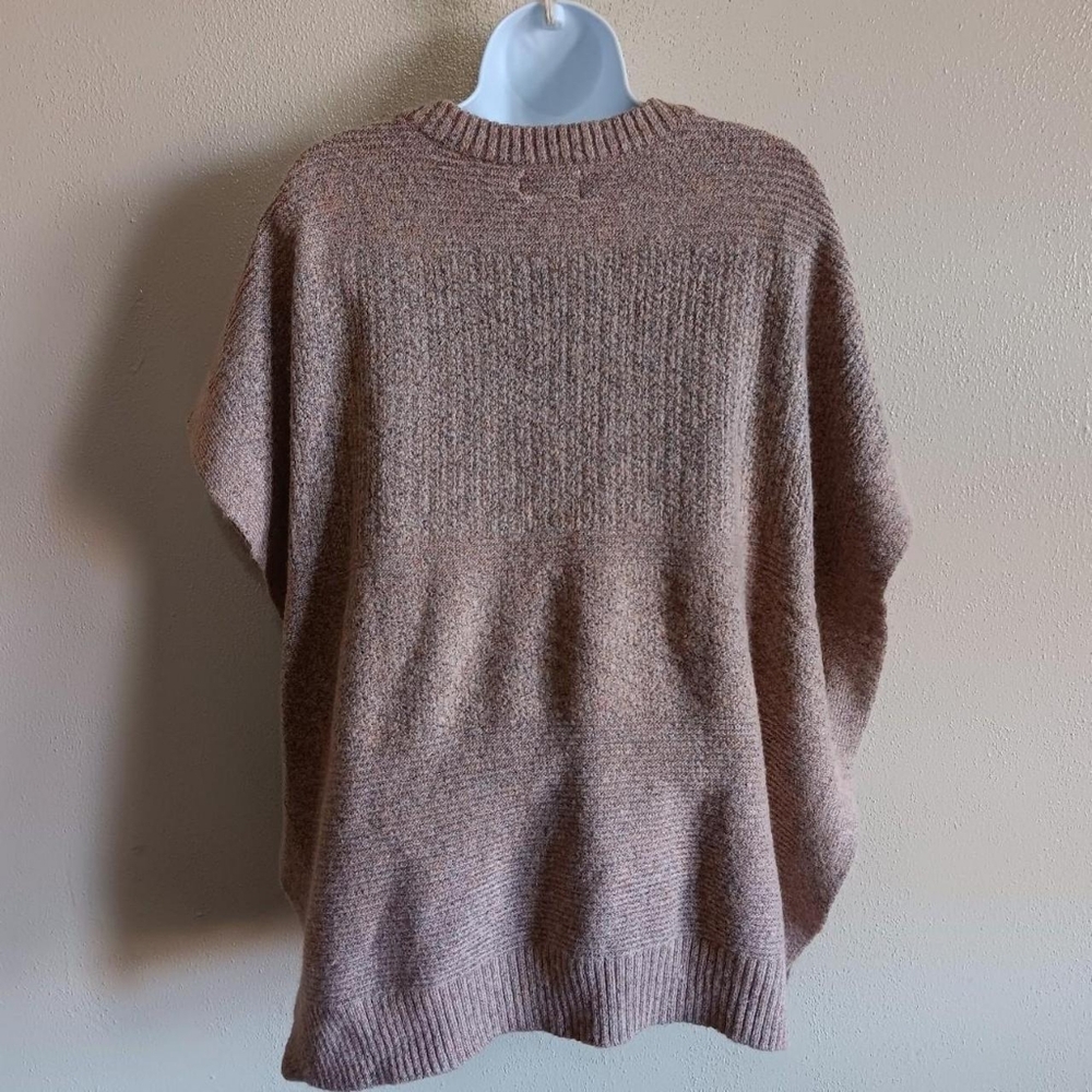 Sold - Picture 3 of 10
